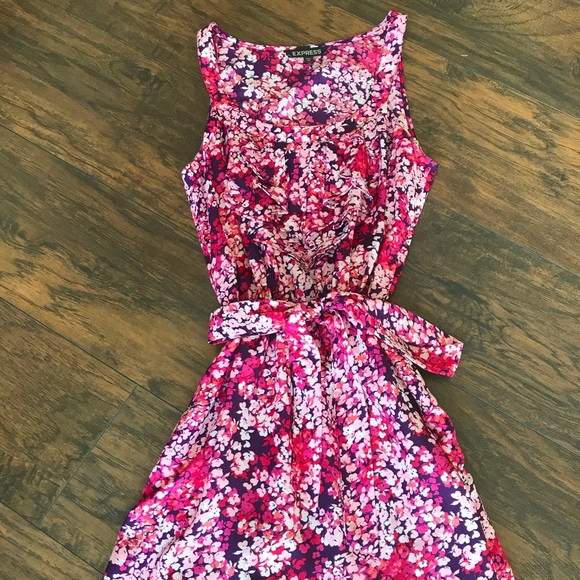 Express Floral Dress - Picture 1 of 3